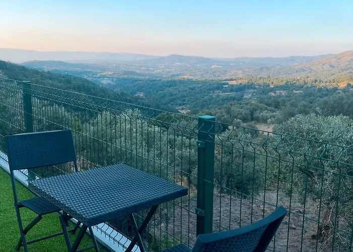 Casas Chao Da Roseira * Celorico Da Beira