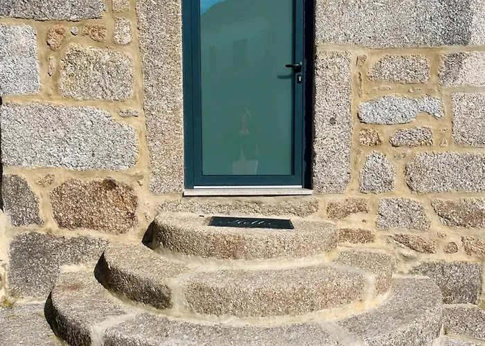 Casas Chao Da Roseira * Celorico Da Beira